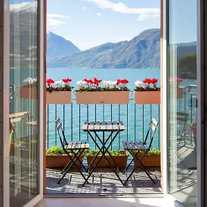 Deluxe Finestra Sul , Bellano Italien